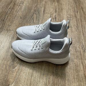 Peter Millar Mens Tellustride Sneaker Platinum Sz 8 MA24EF90